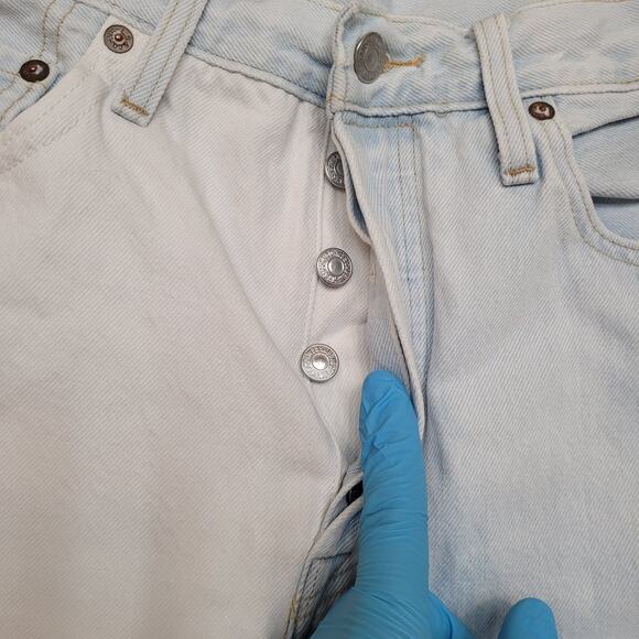 Levis 501 Reworked Two-Tone Cut-Off Shorts Womens 28 Size 6 Jorts - Picture 2 of 6